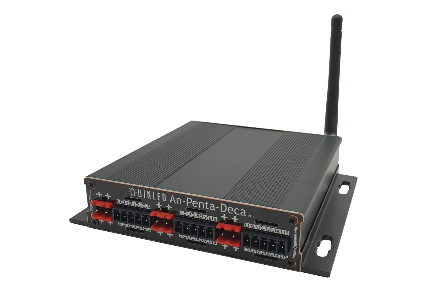 QuinLED An-Penta-Deca 15-channel analog LED controller